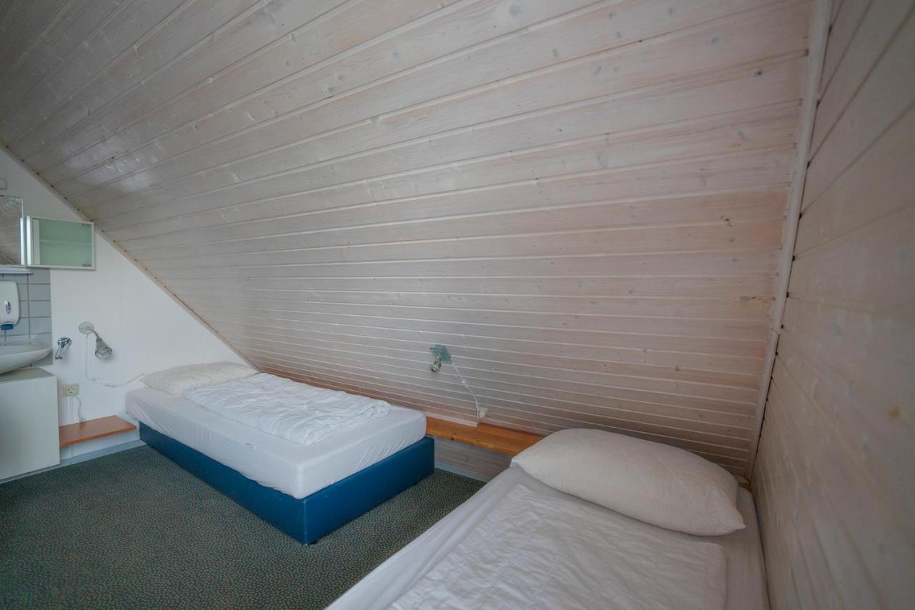 Ferienhaus "Gestiefelter Kater" Am See Im Bergland Kirchheim  Eksteriør billede