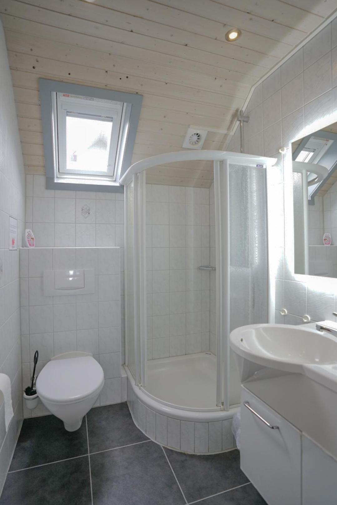 Ferienhaus "Gestiefelter Kater" Am See Im Bergland Kirchheim  Eksteriør billede