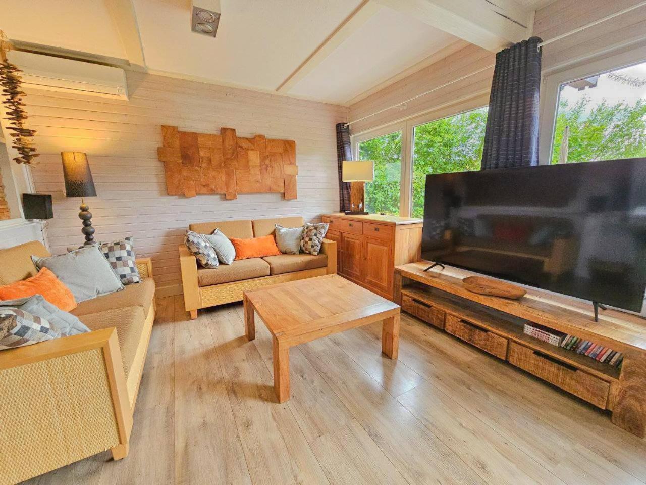Ferienhaus "Gestiefelter Kater" Am See Im Bergland Kirchheim  Eksteriør billede